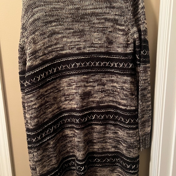 Natural Reflections Black and Cream Knit Cardigan - Picture 4 of 4